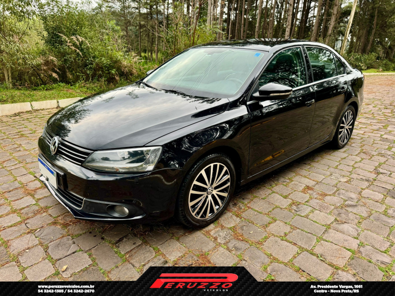 JETTA HIGHLINE 2.0 TSI AT.