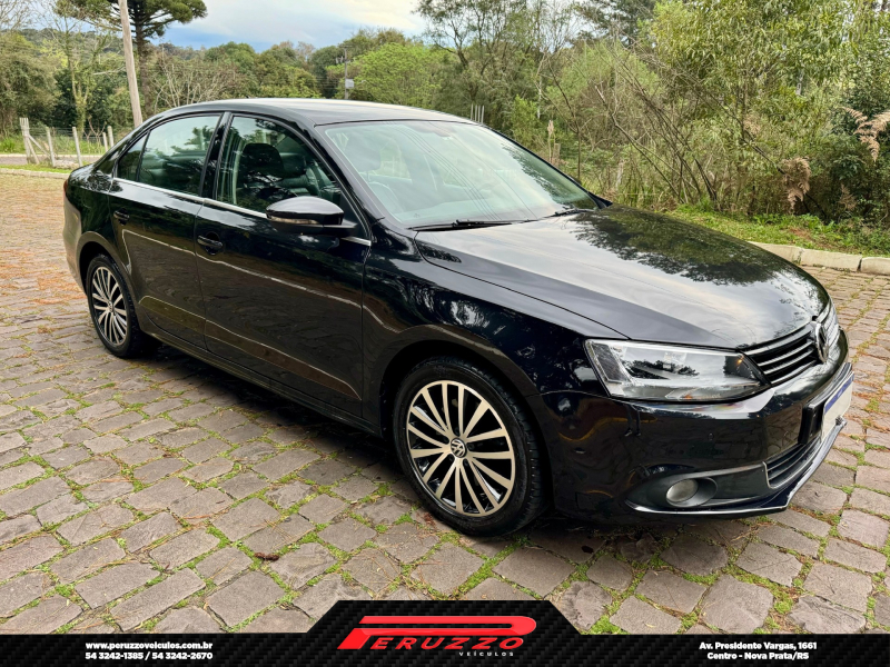 JETTA HIGHLINE 2.0 TSI AT.