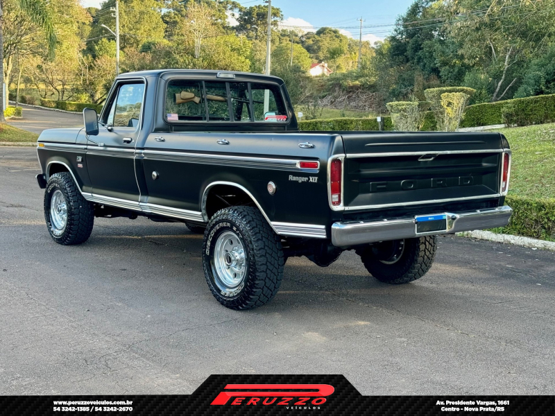 F250 RANGER XLT CAMPER SPECIAL V8 390