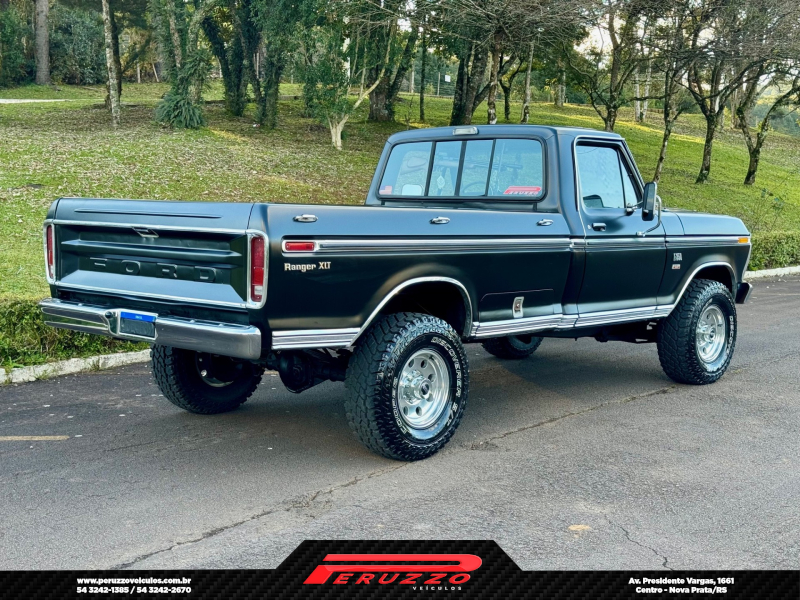 F250 RANGER XLT CAMPER SPECIAL V8 390